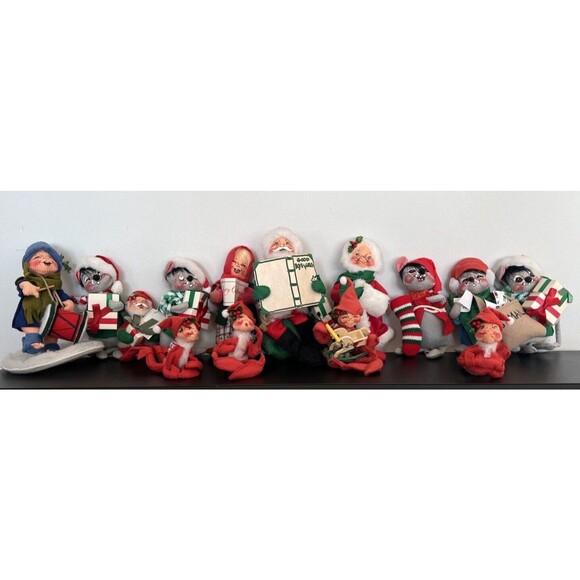 Lot of Vintage Annalee Christmas Santa Ms. Claus Mice Elves 1980's to 1990's